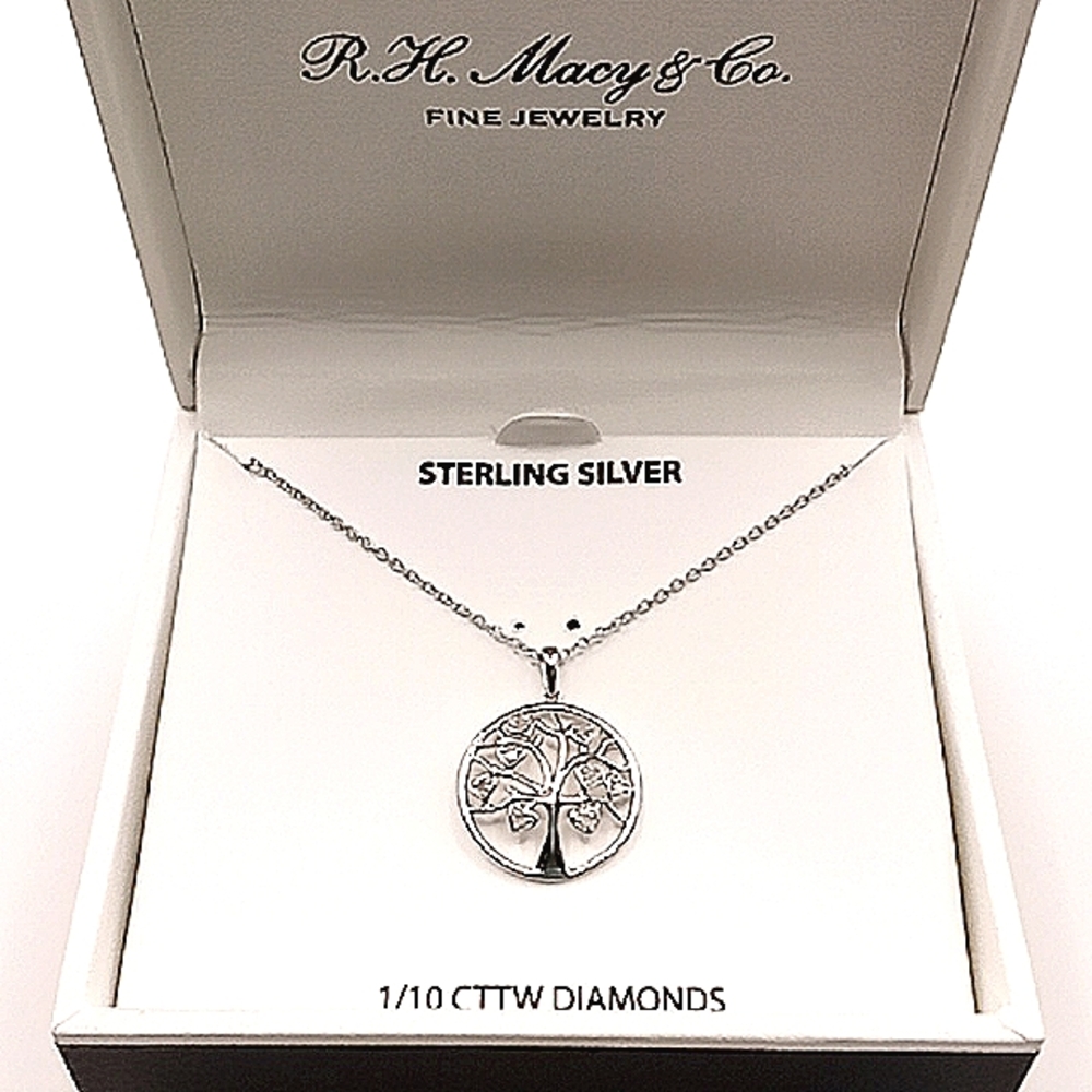 Womens R.H. Macy & Co. Diamond Family Tree Pendant And Necklace With Heart Leafs